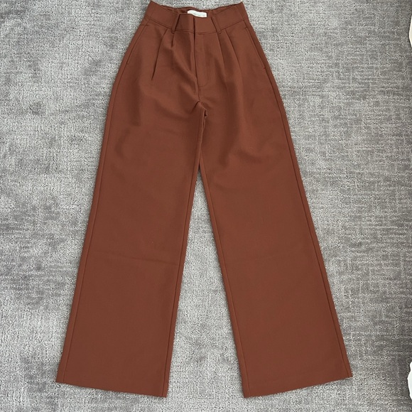Abercrombie & Fitch Sloan Tailored Pant - Picture 2 of 4